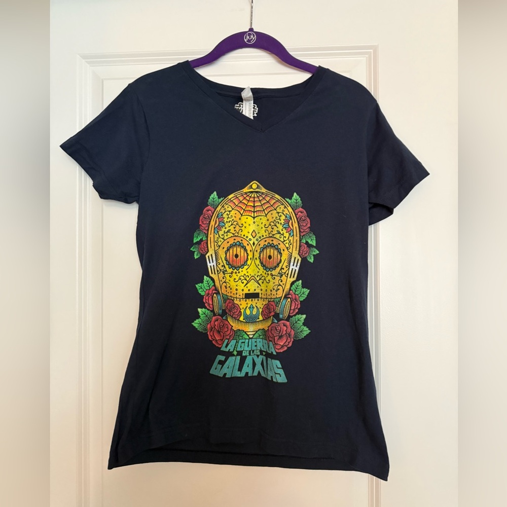 Black Tee with colorful C-3PO “La Guerra de las Galaxias” Star Wars